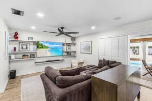 3 Bed 2 Bath Backyard Oasis in Cape Coral