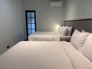 Altavida Lodge Brand New Studio with Pool in El Valle