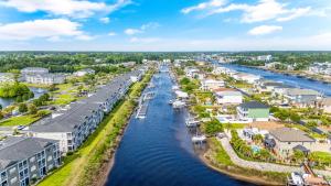 Carolina Yacht Landing 16