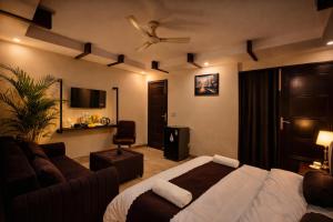 Hotel Oxygen Crown-Couple Friendly-Noida Sector 19