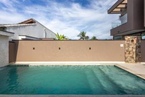 Cobertura de Alto Padrão -Piscina Privativa,-Condomínio Morada da Praia-Vista para as Montanhas