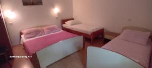 Apartment in Kustici with sea view, terrace, air conditioning, WiFi (3597-5)