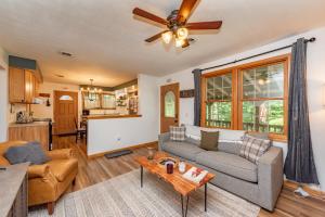 Cozy Cottage by Railey Vacations