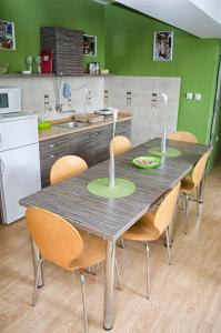 Sweet Apartments or Rooms