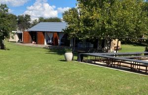 Marble Nights Damoi Parys