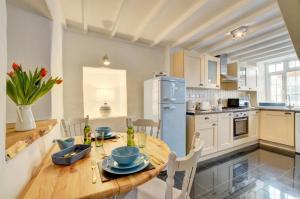 2 Bed in West Down oc-julyco
