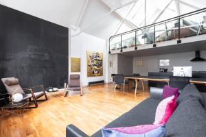 Hoffman Square by onefinestay