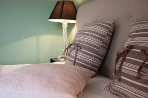 ChiemSeeNest - romantische Ferienwohnung am Chiemsee mit Sommer Seezugang