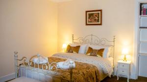 Cozy Central Apartment