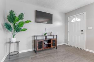 The Hope Hideaway - Cozy Home in The Nations