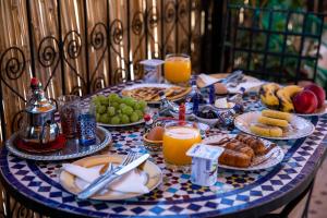 Hikaya Riad - Living History