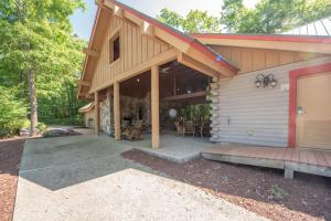 Overlook Mountain Villa 4B