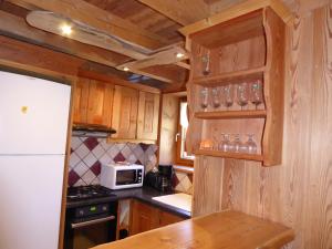 Appartements Chalet Les Lioues : photos des chambres