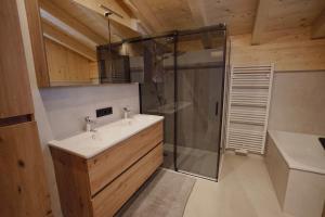 Chalet Col