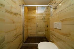 Oldenn Rich Rezidance