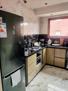 Majorelle Garden Central and Calm Netflix IPTV