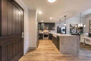 Catamount Lodge 101 by East West Hospitality