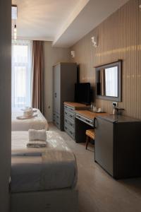 All Elevens 11 Apartments