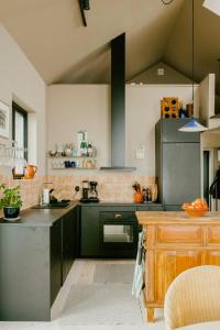 Architectural Cabin With Magnificent Lake View