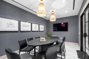 Luxury Downtown Miami Stay with City Views