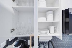 2 Bed Newly Renovated unit near Falls and Buffalo
