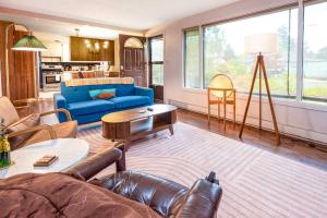 The Botanica Room at The Mod Pod