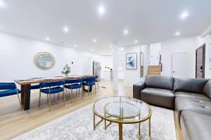 Lux 7 Bedroom Home [Near Rogers StadiumDownsview]