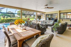 Golf Course View, Pool & Lanai! Upscale Naples Gem
