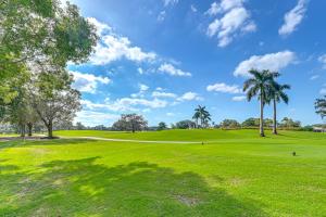 Golf Course View, Pool & Lanai! Upscale Naples Gem
