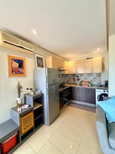 Modern Chic Studio avec Terrace privée et Vue Sans Vis-a-vis et Parking privé