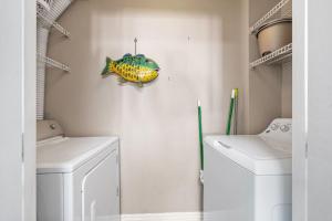 Boardwalk 486 by Youngs Suncoast