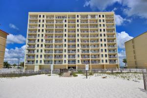 Boardwalk 486 by Youngs Suncoast