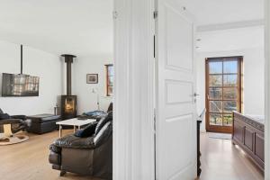 Lovely Holiday Home Near Forest And Beach