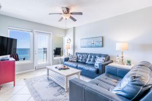 Boardwalk 885 by Youngs Suncoast