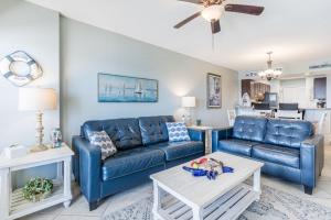 Boardwalk 885 by Youngs Suncoast