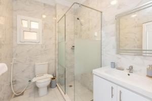 Warm & Bright Stay Heart of New Cairo