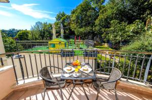 Room and Apartment Perlica 