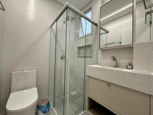 One Paraíso - Apto com terraço a apenas 2 minutos do mar na Praia de Palmas