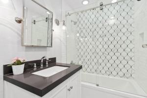 Elegant 6Br Oceanfront W Rooftop Deck And Stunning Views By Beachview Rentals