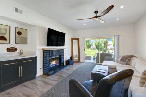 DL882 - Desert Falls Poolside Escape - Alice Lodging