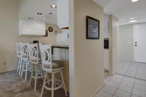 PN561 - Jupiter View - Alice Lodging