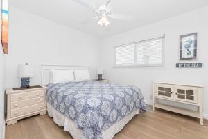 7Br Duplex W Oceanview Balcony And Ac, Walk To ItBy Beachview Rentals