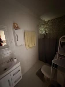 Casa inteira perto do Centro ate 6 hospedes ar e Wifi 600MB