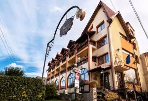 潘斯优尼赛瓦旅馆 - Vaideeni