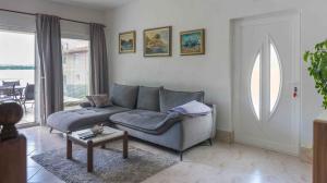 Holiday home in Tkon - Insel Pasman 6922