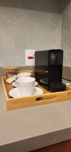 Pet-friendly garden studio 600 meters from the subway