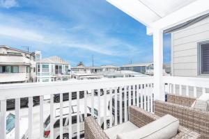 Remodeled 4Br Duplex, Steps From Beach And Boardwalk By Beachview Rentals