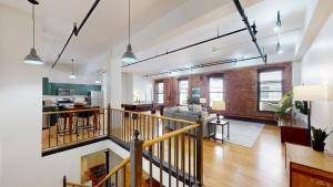 Stylish 3BR, 2BA, Sleeps 6, Heart of Back Bay