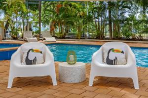Seaview Resort Stay - King Studio with Tropical Pool