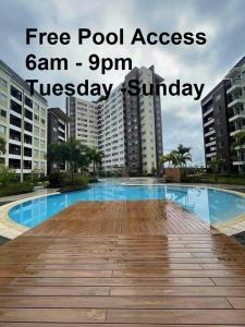 732 T4 Atria Iloilo Pool View Free Access Comfy Central